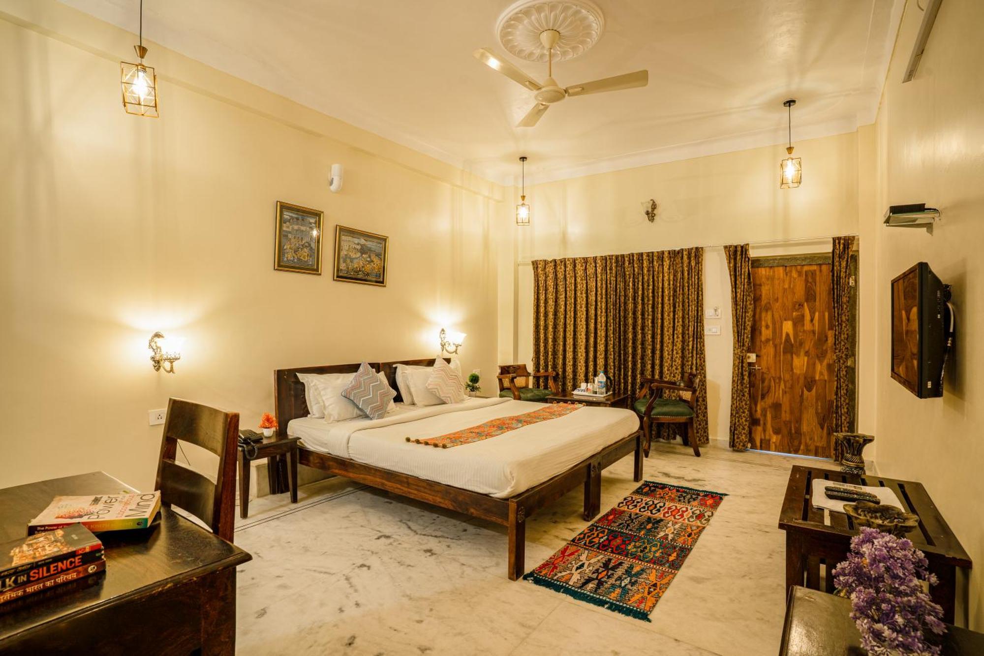Tripli Hotels Shiv Villas Udaipur Buitenkant foto