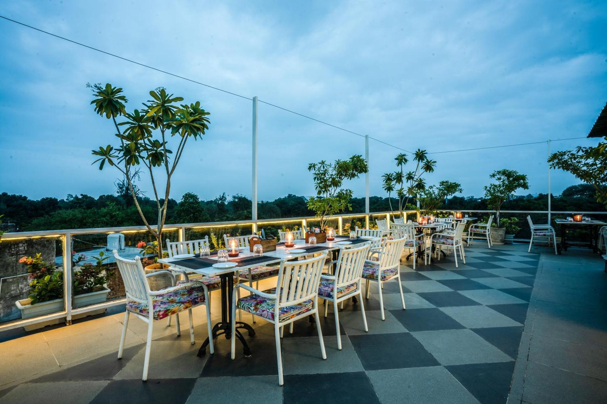 Tripli Hotels Shiv Villas Udaipur Buitenkant foto