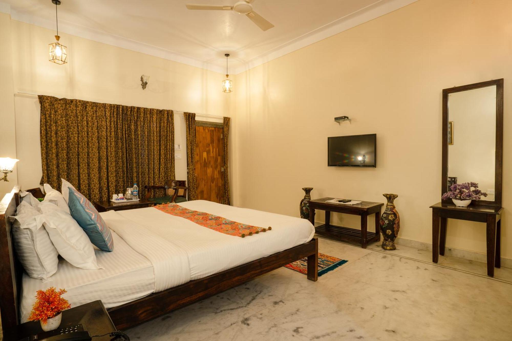 Tripli Hotels Shiv Villas Udaipur Buitenkant foto